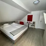 & Restaurant Friedrichshoehe Hotel *