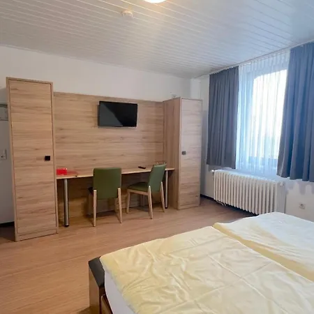 & Restaurant Friedrichshoehe * Braunschweig