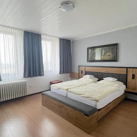 & Restaurant Friedrichshoehe Hotel Brunswick