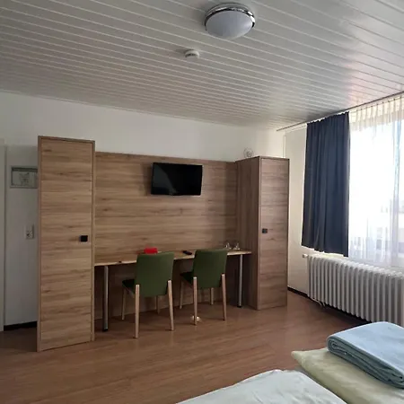 & Restaurant Friedrichshoehe Hotel *