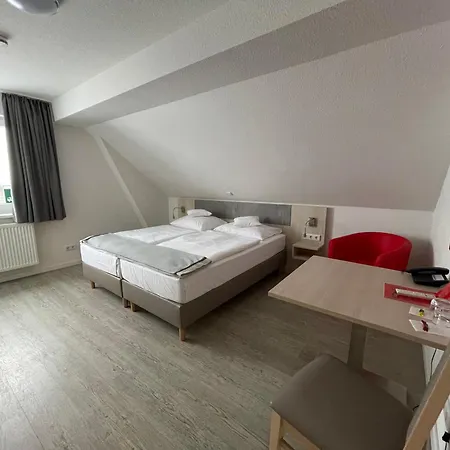 & Restaurant Friedrichshoehe * Braunschweig