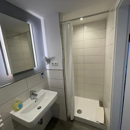 & Restaurant Friedrichshoehe Hotel